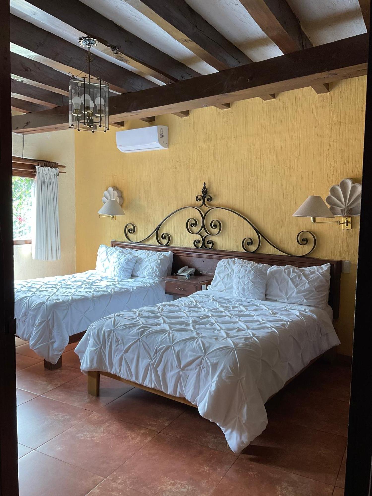 Villa San Jose Hotel & Suites Морелия Экстерьер фото