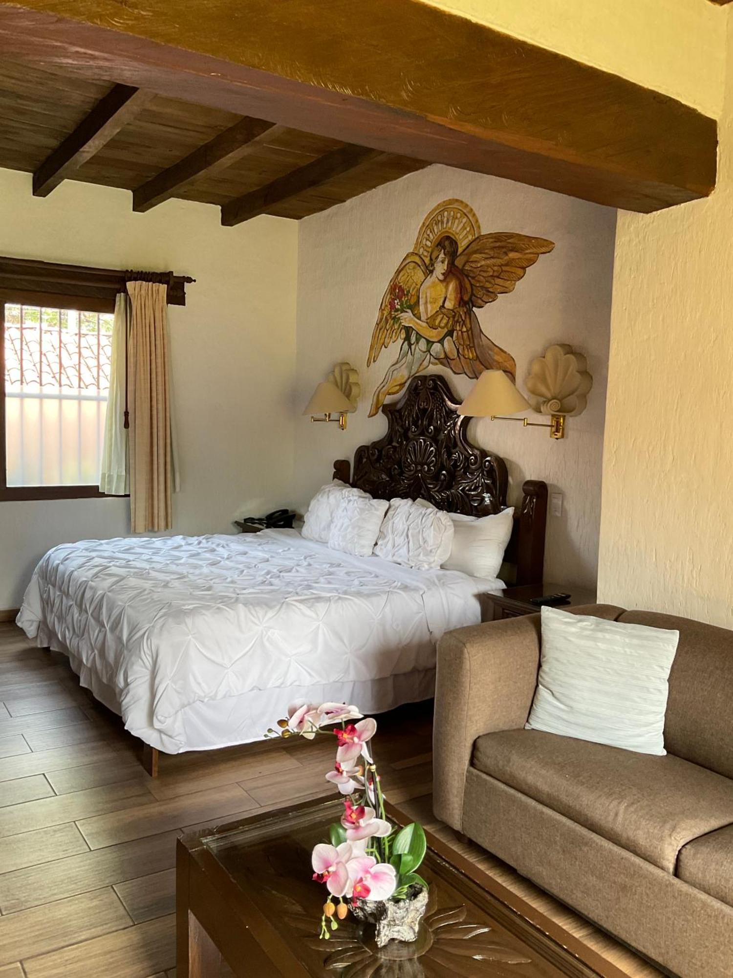 Villa San Jose Hotel & Suites Морелия Экстерьер фото